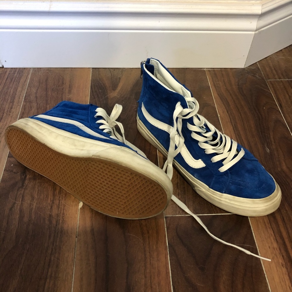 Unisex vans